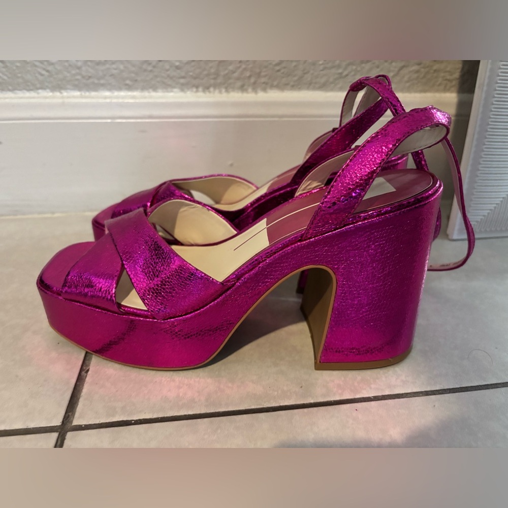 Dolce Vita Metallic Fuchsia Crisscross Slingback Heels - Picture 6 of 7